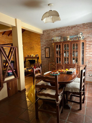 Casa En Venta En De Vicenzo Chico, Del Viso, Pilar