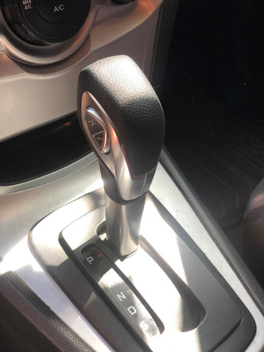 Ford Fiesta Kinetic Design 1.6 Se Plus Powershift 120cv