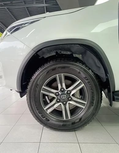Toyota Fortuner Vxr