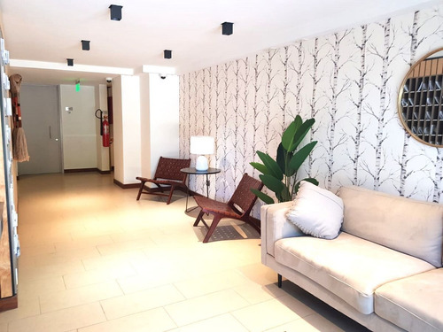 Departamento En Venta, Frente Al Lago