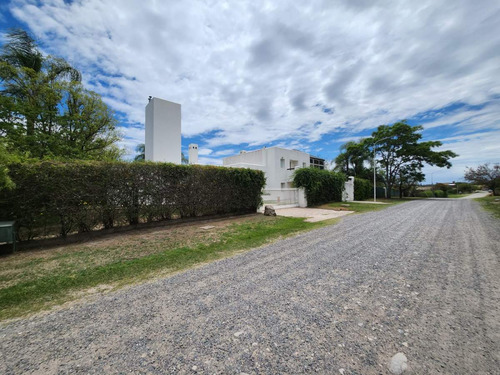 Venta Casa En Villa Allende Golf De 3 Dormitorios