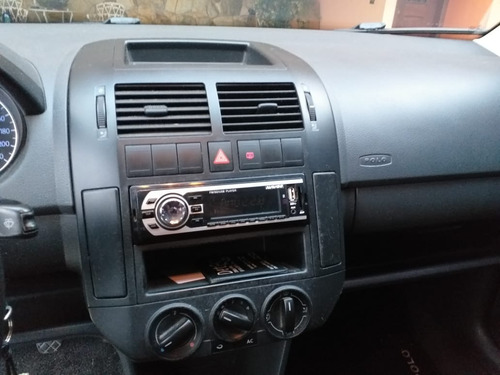 Vw Polo Sedan 2011 Preto Completo