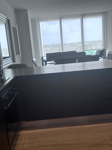 ¡tu Nuevo Hogar Te Está Esperando En El Edificio Townsquare!