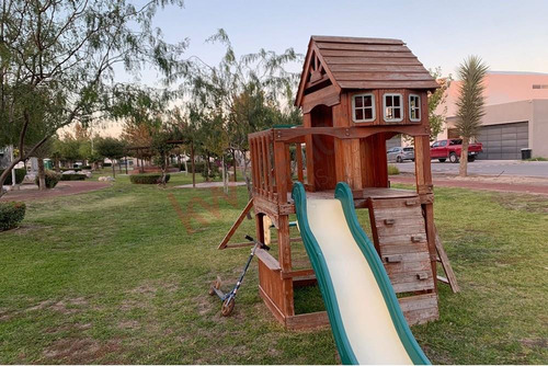 Terreno Residencial En Venta, En Quinta Tamarindos, A Pocos Metros De Galerías Laguna.