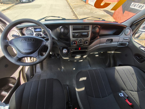 Iveco Daily 35s14 Ano 2013 Carroceria - Covelp Americana