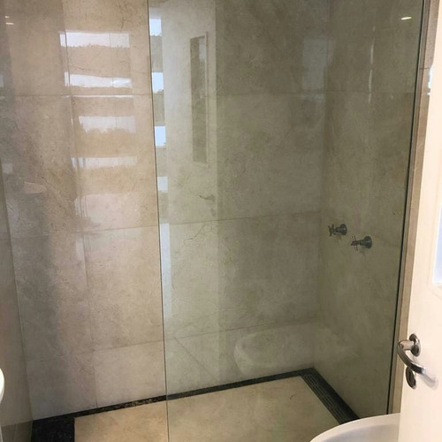 Varese! Edificio Maral 39! Dpto 2 Amb. Reciclado Y Equipado!