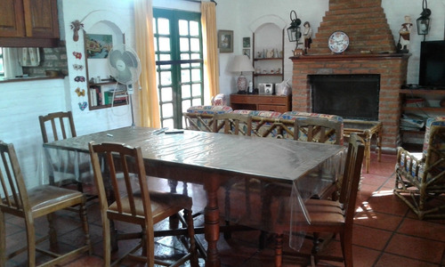Imagen 6 de 14 de Alquiler De Casa Para 10 Personas En Carilo
