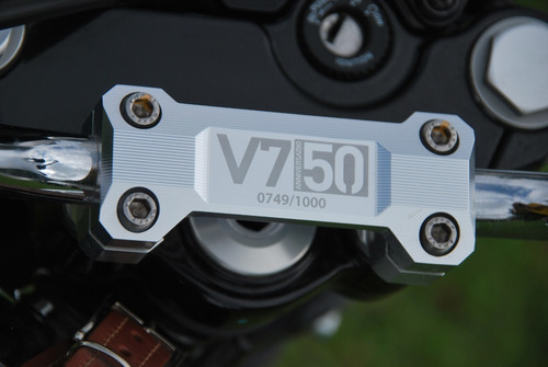 Moto Guzzi V7 Serie Iii 50 Aniversario