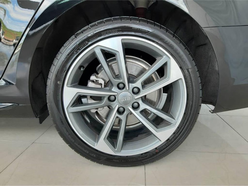 Audi A4 Avant Prestige Plus 2.0 Tfsi