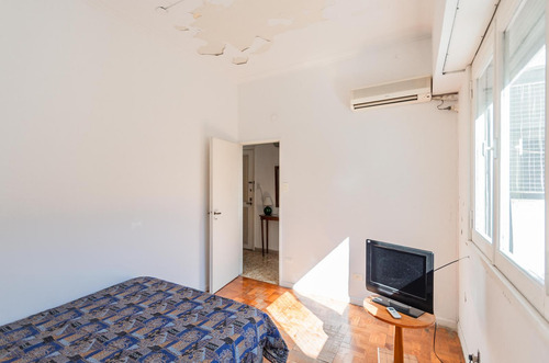 Departamento Tipo Casa. Tres Ambientes. Balcón. Villa Crespo