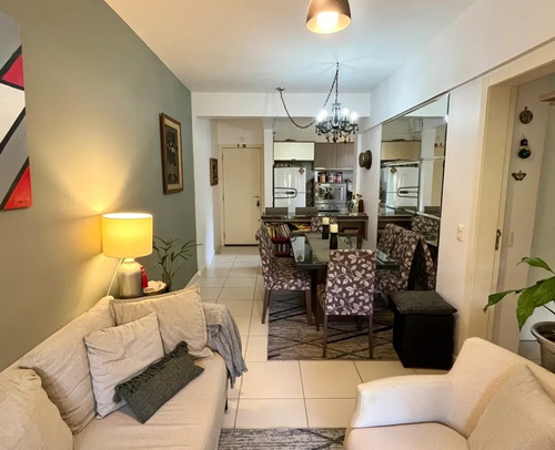 Apartamentos À Venda Em Itacorubi Com 3 Quartos E 2 Banheiros. Pronto Para Morar. Bem Localizado.