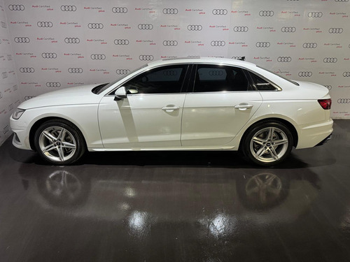 Audi A4 2.0 T Select 190hp Dsg