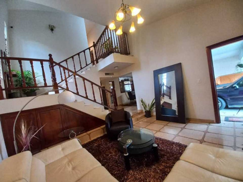 Imagen 5 de 22 de En Venta Casa En Las Chimeneas