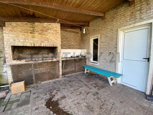 Pventa De Casa 2 Ambientes 4 Dormitorios, Granadero Baigorria ...