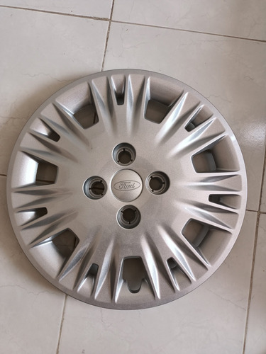 Tapon Para Rin Ford Fiesta Peine R15 Original