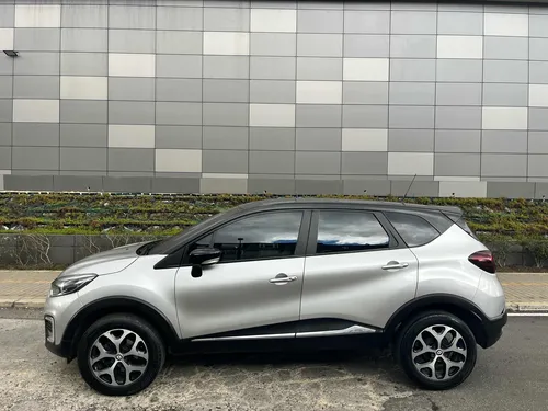 Renault Captur 2.0 Intens Automática