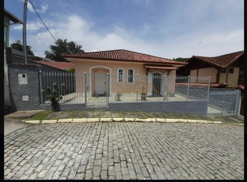 Imagem 10 de 11 de Casa Em Cônego - Nova Friburgo - 444