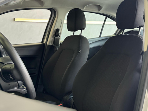 Fiat Cronos 1.0 Drive Flex 4p