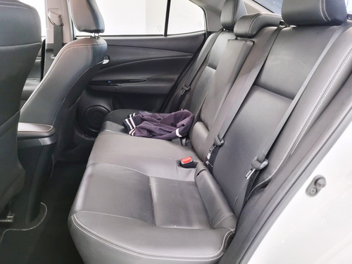 Toyota Yaris Sedán 1.5 16V FLEX SEDAN XS MULTIDRIVE