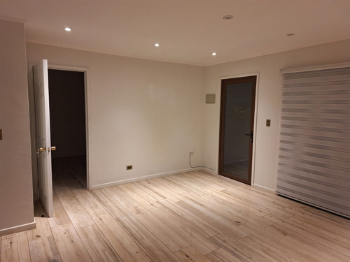 Casa Arriendo 1 Dorm, Condominio En Los Refugios Del Arrayán
