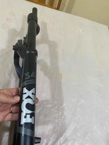 Suspensão Fox 34 Rhythm 29 150mm! Boost 15x110mm (Usado)