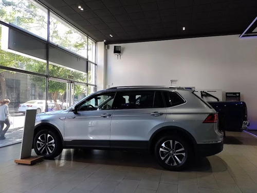 Volkswagen Tiguan Allspace 2.0 Tsi Life 4Motion Dsg