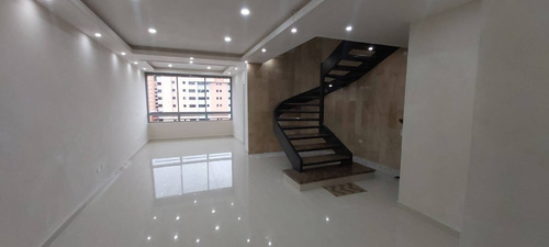 Imagen 3 de 22 de Penthouse Urb. La Trigaleña Valencia 0412-4860923.