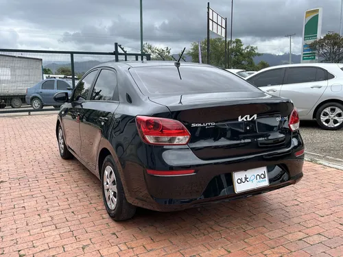 Kia Soluto 1.4 Emotion Mt