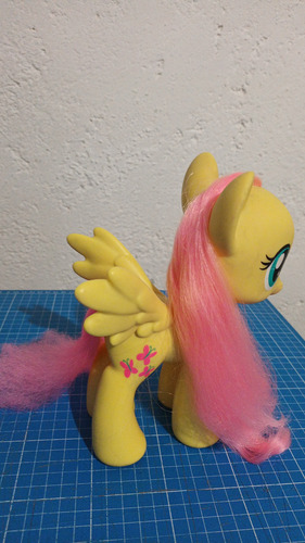 My Little Pony Flutterahy Hasbro 2013 20cm Altura (Usado)