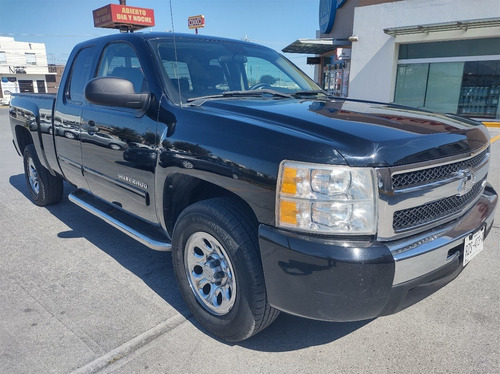 Imagen 2 de 14 de Chevrolet Silverado 2011 A Pickup Silverado 2500 Cab Ext Mt
