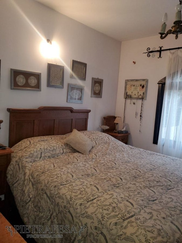 Imagen 16 de 22 de Casa En Venta, 4 Dormitorios, 2 Baños, Gran Fondo, Garaje, Verona, Carrasco Norte.