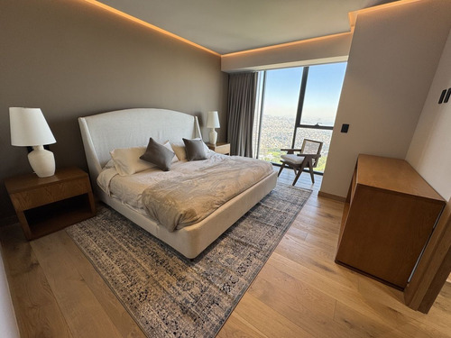 Exclusivo Penthouse En Venta Taira Bosque Real