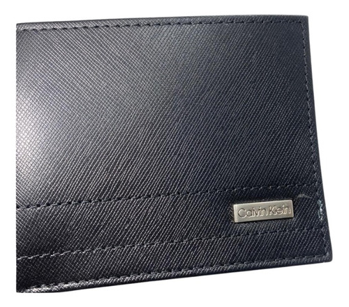 Carteira masculina Calvin Klein modelo 31ka220031, cor preta, design de tecido liso