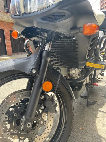 Suzuki Vstrom 650 Abs 2012