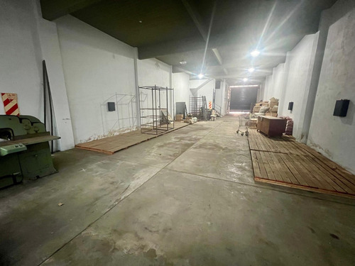 Depósito Lote Propio - 590 M2 Aprox. - Entrada Camión - Montacarga