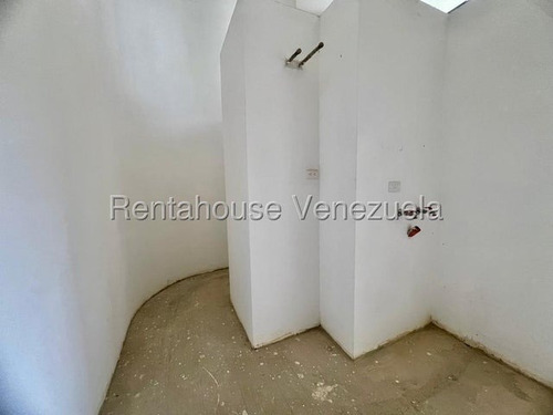 Venta De Apartamento, El Cigarral, Mls #26-284, Mjs