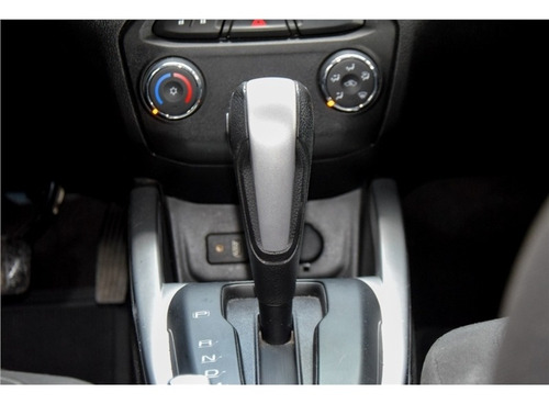 Imagem 7 de 10 de Chevrolet Onix 1.4 Mpfi Lt 8v Flex 4p Automático