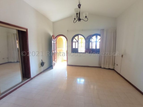 Imagen 3 de 14 de Julio Latouche Vende Casa En Venta En Prebo Valencia 22-10437