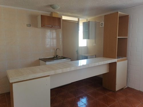 Condominio Los Aromos, A Una Cuadra De Marga Marga