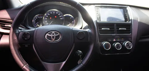 Toyota Yaris 1.5 S Sedan Mt