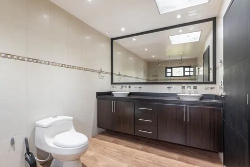 Casa En Venta En La Calera. Cod V12135