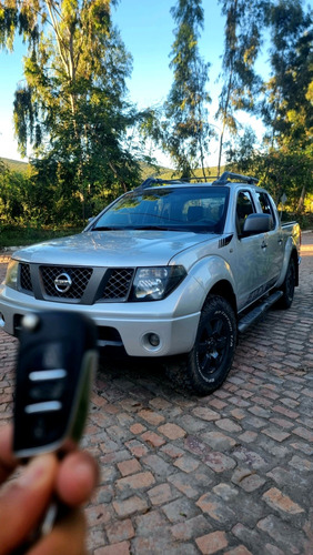 Nissan Frontier 2.5 Le Cab. Dupla 4x4 4p