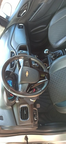Imagem 3 de 11 de Chevrolet Prisma 2017 1.4 Ltz 4p