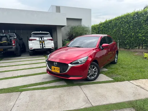 Mazda 2 Touring 1.5 At