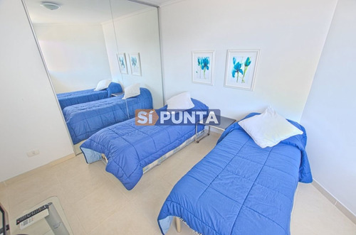 Imagen 21 de 26 de Apartamento En Edificio Con Servicios