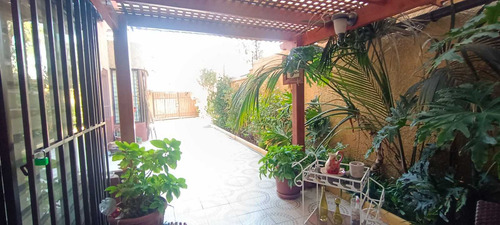 Amplio Departamento Primer Piso (69352)