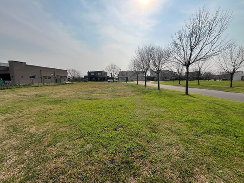 Oportunidad: Lote A La Laguna En Venta, Barrio San Matias, Escobar, G.b.a. Zona Norte