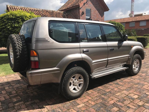 Toyota Land Cruiser Prado Vx / 3.4 / Mecánica / 7 Pas