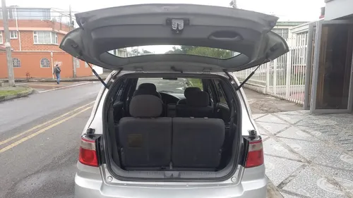 Kia Carens 1.8 Lx