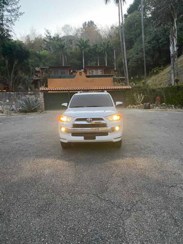 Toyota 4runner Limited 4x4